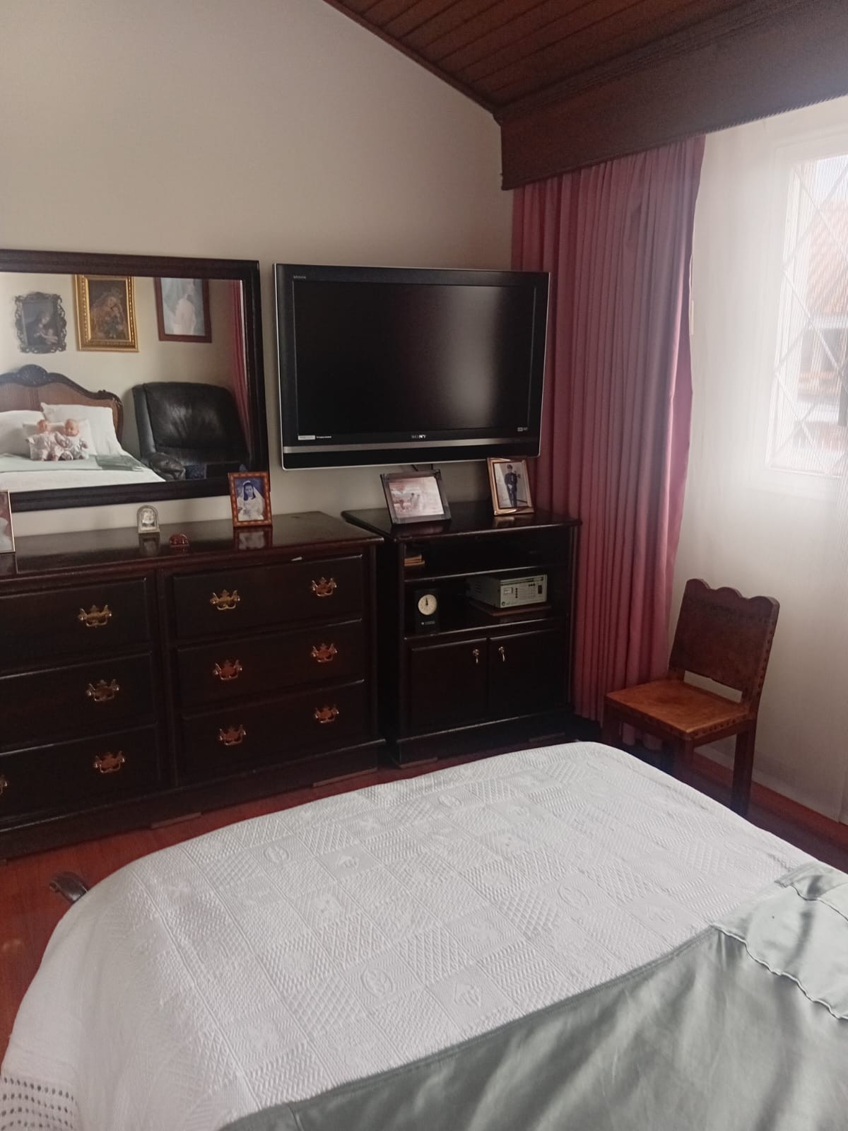 Casa en venta en Niza, Bogotá · foto 10 de 24