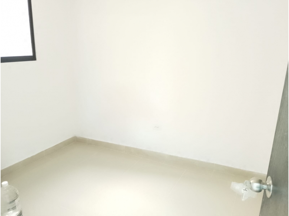 Apartamento en venta en Boston, Medellín · foto 3 de 12