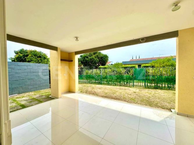 Casa de 3 alcobas en venta en Samanes Del Castillo, Jamundí, 171 m² · foto 2 de 16