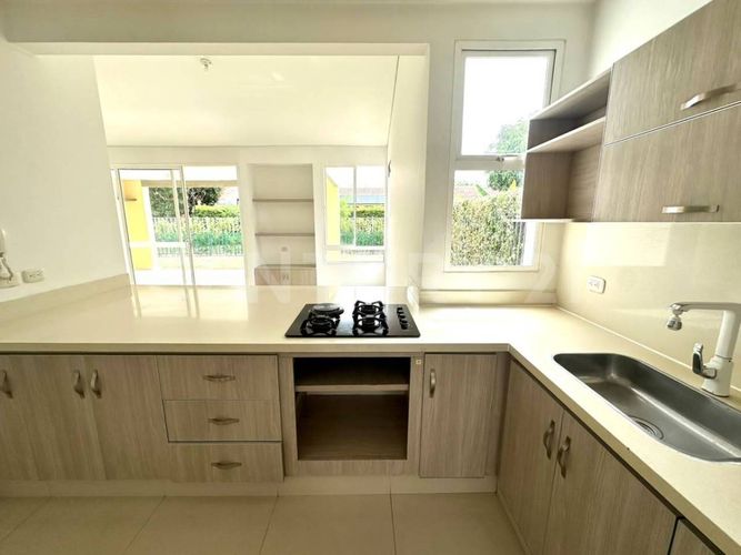 Casa de 3 alcobas en venta en Samanes Del Castillo, Jamundí, 171 m² · foto 6 de 16