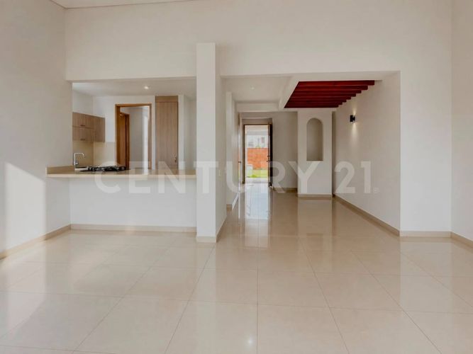 Casa de 3 alcobas en venta en Samanes Del Castillo, Jamundí, 171 m² · foto 7 de 16