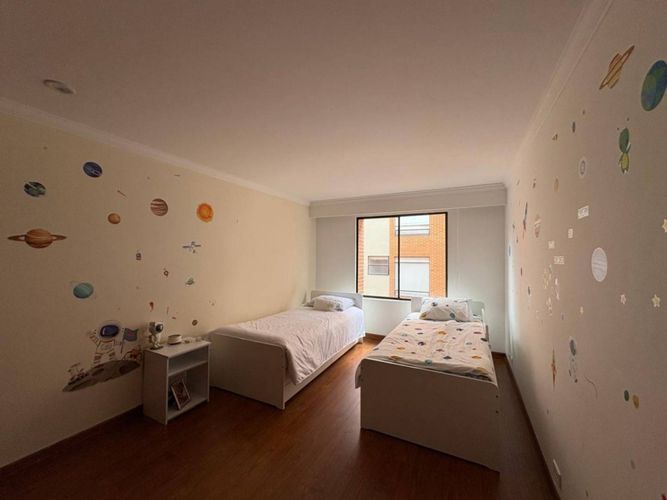 Apartamento de 3 alcobas en arriendo en Los Rosales, Bogotá, 262 m² · foto 19 de 24