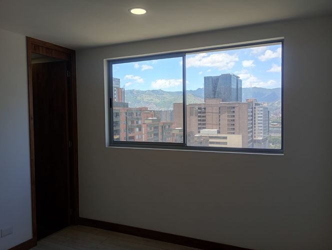 Apartamento de 2 alcobas en arriendo en El Poblado, Medellín, 91 m² · foto 10 de 16