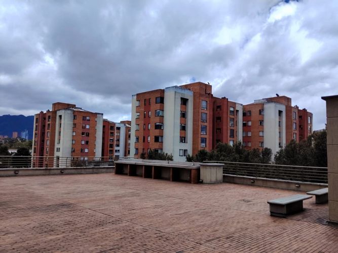 Apartamento en venta en La Esmeralda, Bogotá · foto 3 de 24