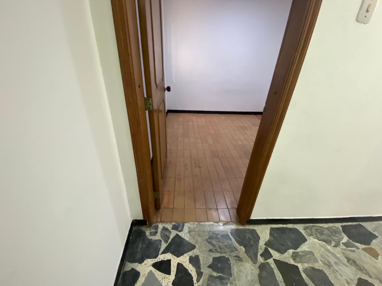 Casa en venta en Centro Fontibon, Bogotá · foto 9 de 24