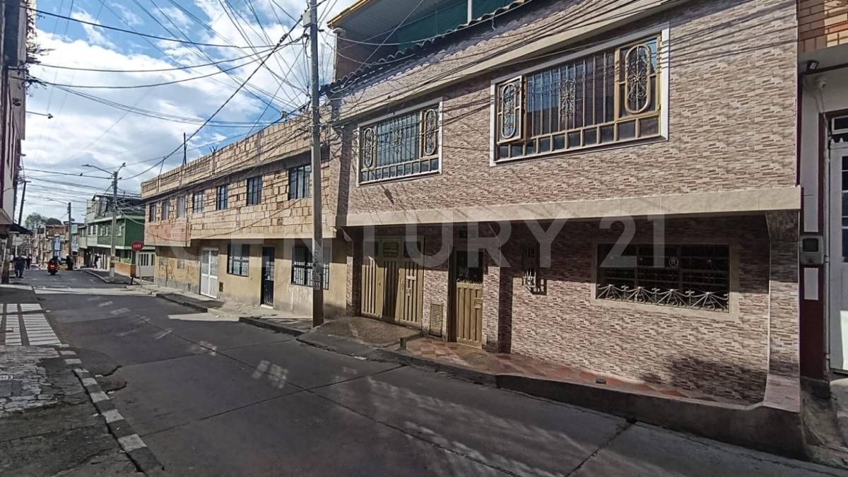 Casa en venta en San Isidro, Bogotá · foto 2 de 18