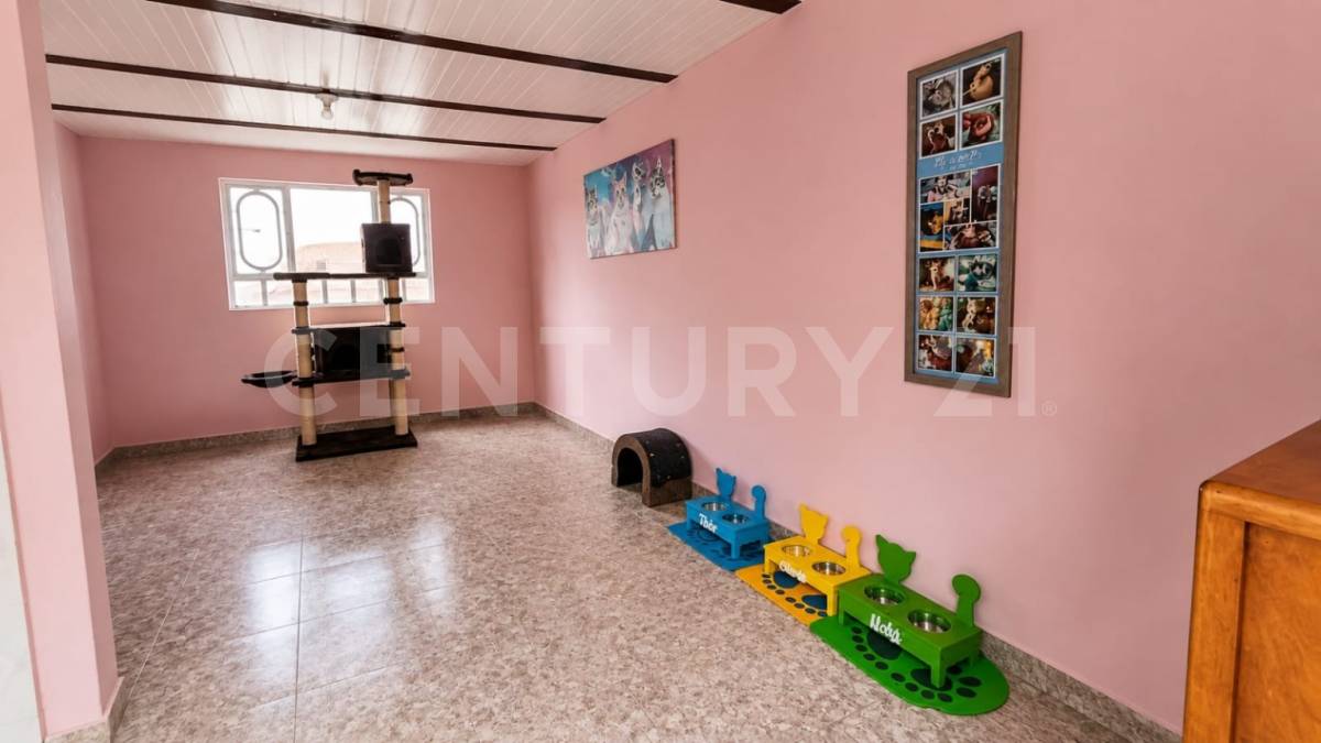 Casa en venta en San Isidro, Bogotá · foto 13 de 18