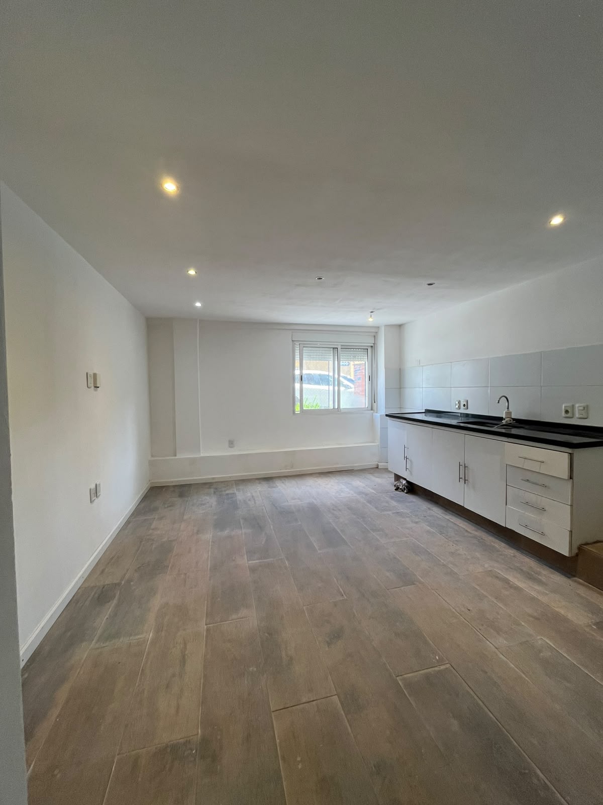 Alquiler Apartamento Dos Dormitorios En Aguada · Foto 9
