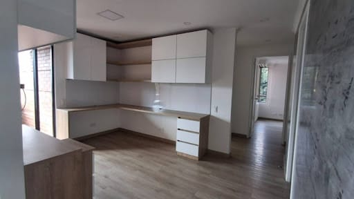 Apartamento de 3 alcobas en arriendo en El Tesoro, Medellín, 142 m² · foto 4 de 21