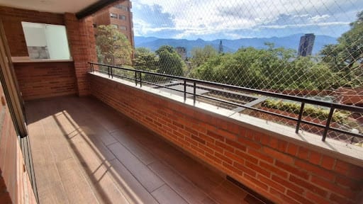 Apartamento de 3 alcobas en arriendo en El Tesoro, Medellín, 142 m² · foto 8 de 21