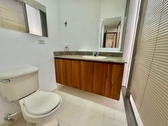 Oficina en arriendo en Las Lomas, Medellín, 65 m² · foto 5 de 10