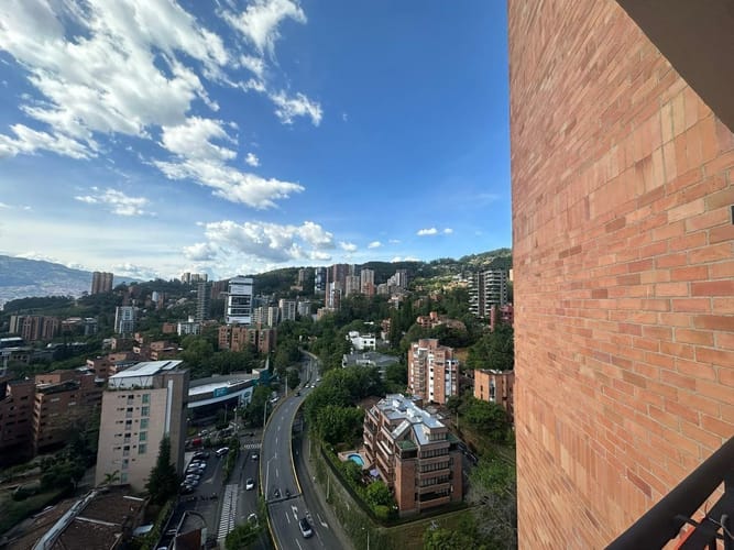 Oficina en arriendo en Las Lomas, Medellín, 65 m² · foto 9 de 10