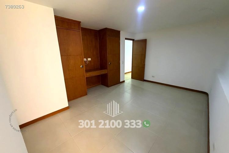 Apartamento en venta en Laureles, Medellín · foto 23 de 24