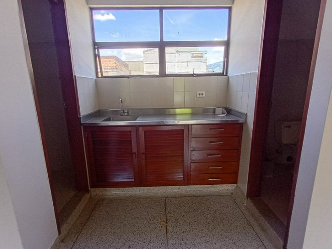Local en arriendo en Suramericana, Medellín, 501 m² · foto 16 de 18