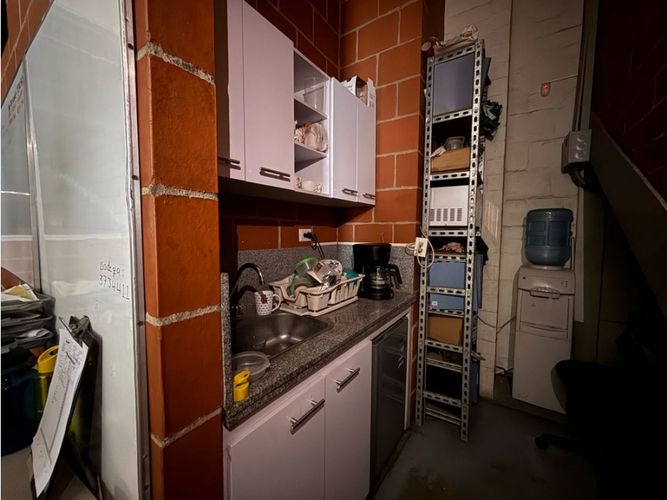 Bodega en arriendo en Ciudad Jardin, Cali, 800 m² · foto 6 de 16