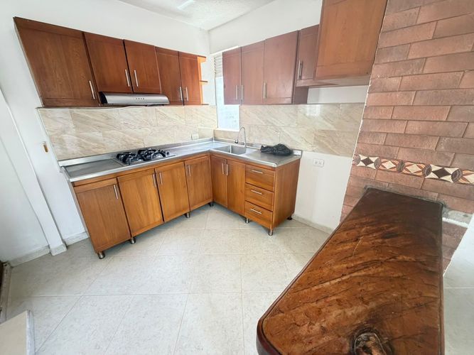 Apartamento de 3 alcobas en venta en La Ceja, 70 m² · foto 3 de 14