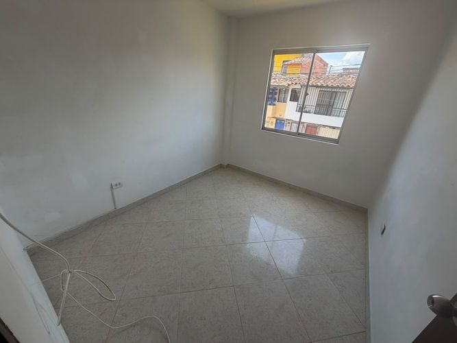 Apartamento de 3 alcobas en venta en La Ceja, 70 m² · foto 7 de 14