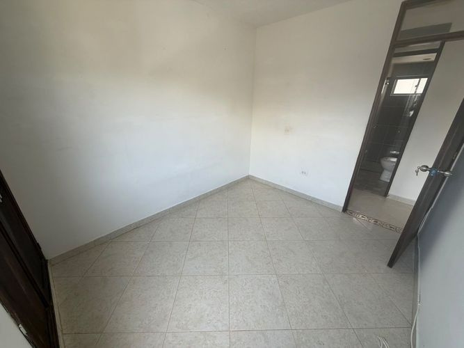 Apartamento de 3 alcobas en venta en La Ceja, 70 m² · foto 9 de 14