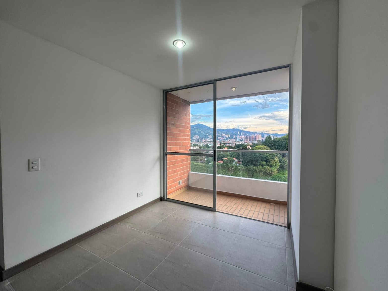 Apartamento en venta en Villa Del Parque, Itagüí · foto 3 de 13