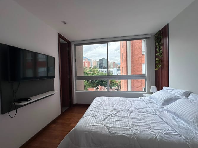 Apartamento de 3 alcobas en arriendo en El Poblado, Medellín, 175 m² · foto 13 de 20