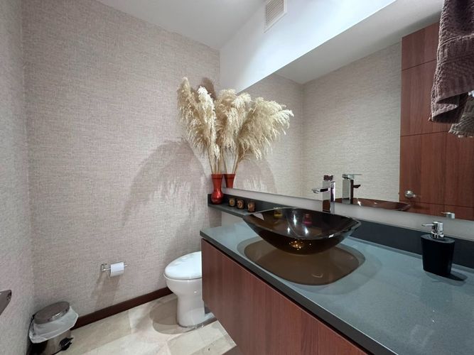 Apartamento de 3 alcobas en arriendo en El Poblado, Medellín, 175 m² · foto 19 de 20
