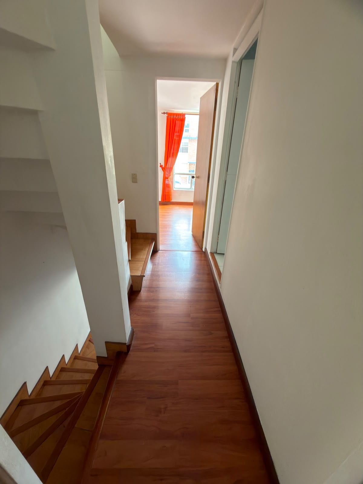 Casa en venta en Portales Del Norte, Bogotá · foto 7 de 18