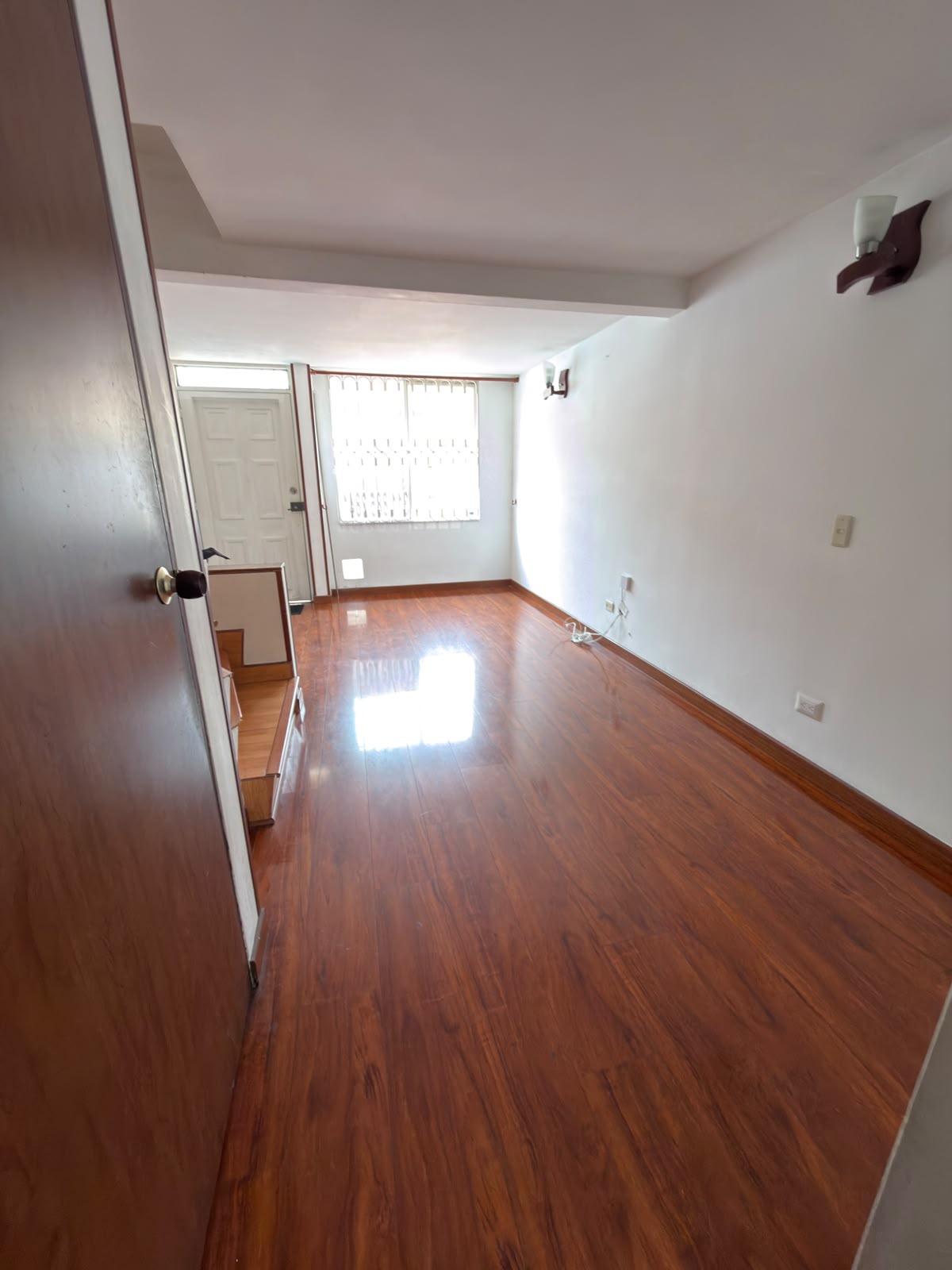 Casa en venta en Portales Del Norte, Bogotá · foto 3 de 18