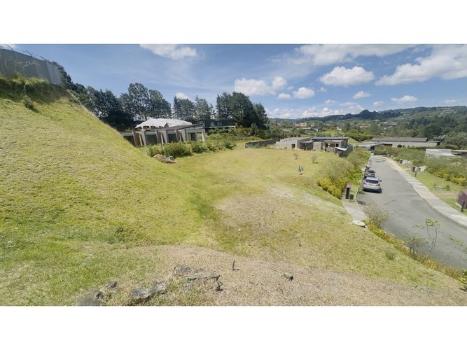 Lote en venta en Las Palmas, Envigado, 1560 m² · foto 4 de 13