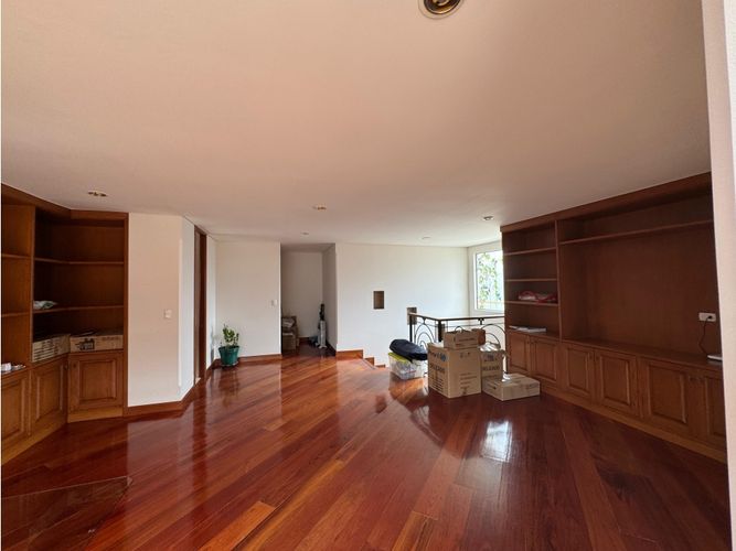 Apartamento en venta en Santa Barbara, Bogotá · foto 2 de 20