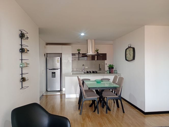 Apartamento de 2 alcobas en arriendo en El Poblado, Medellín, 73 m² · foto 2 de 14