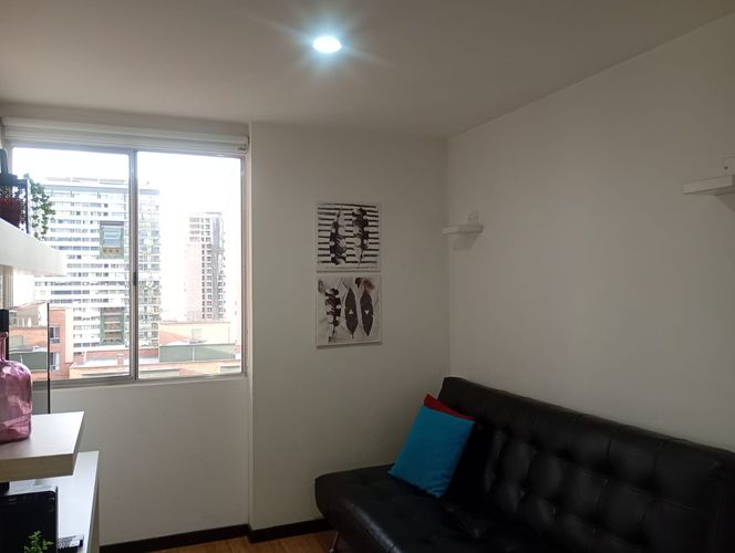 Apartamento de 2 alcobas en arriendo en El Poblado, Medellín, 73 m² · foto 7 de 14