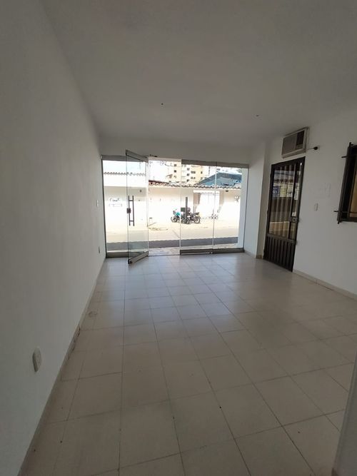 Local en arriendo en Cabecera Del Llano, Bucaramanga, 18 m² · foto 4 de 7