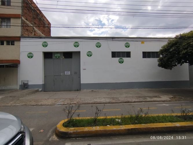 Bodega en arriendo en La Concordia, Bucaramanga, 1000 m² · foto 2 de 24