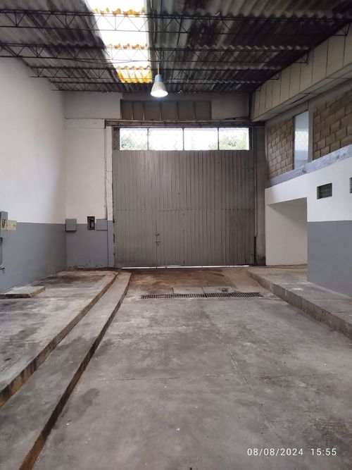 Bodega en arriendo en La Concordia, Bucaramanga, 1000 m² · foto 8 de 24