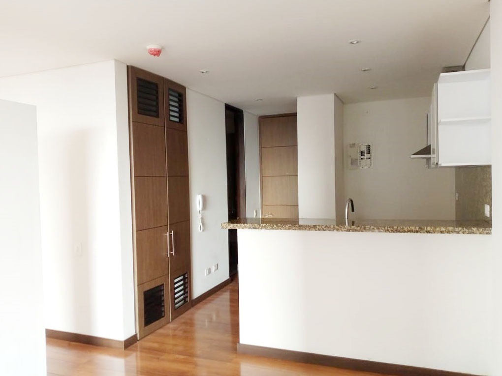 Apartaestudio en arriendo en Parque Central Bavaria, Bogotá · foto 2 de 13