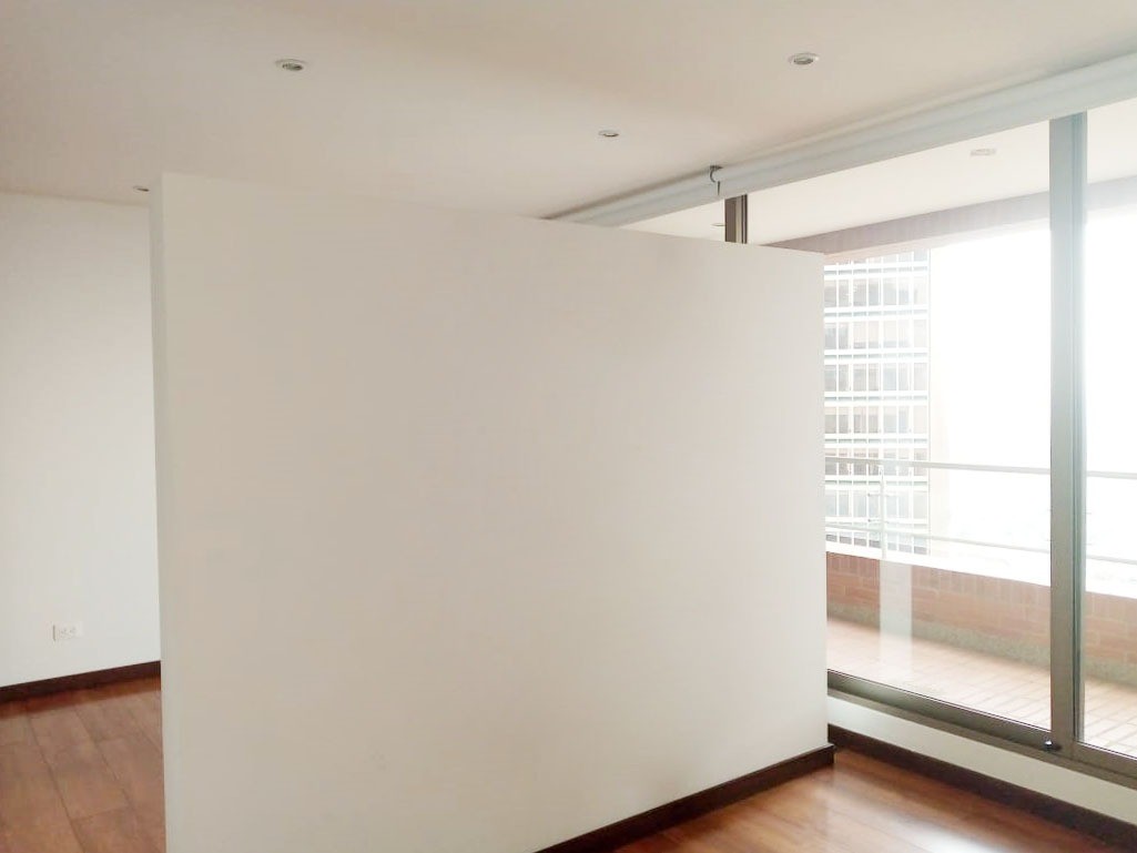 Apartaestudio en arriendo en Parque Central Bavaria, Bogotá · foto 5 de 13