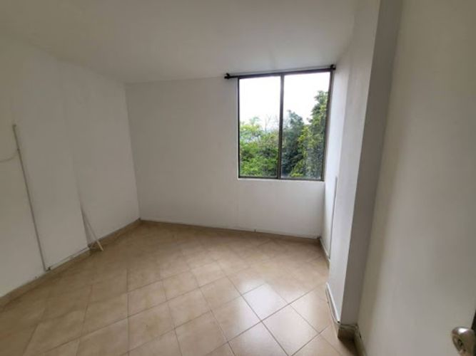 Apartamento de 3 alcobas en arriendo en San Lucas, Medellín, 90 m² · foto 22 de 24