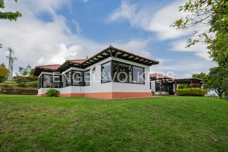 Casa de 4 alcobas en venta en Altos De Yerbabuena, Sopó, 300 m² · foto 16 de 16