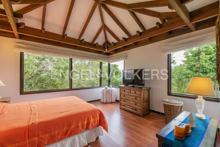 Casa de 4 alcobas en venta en Altos De Yerbabuena, Sopó, 300 m² · foto 10 de 16