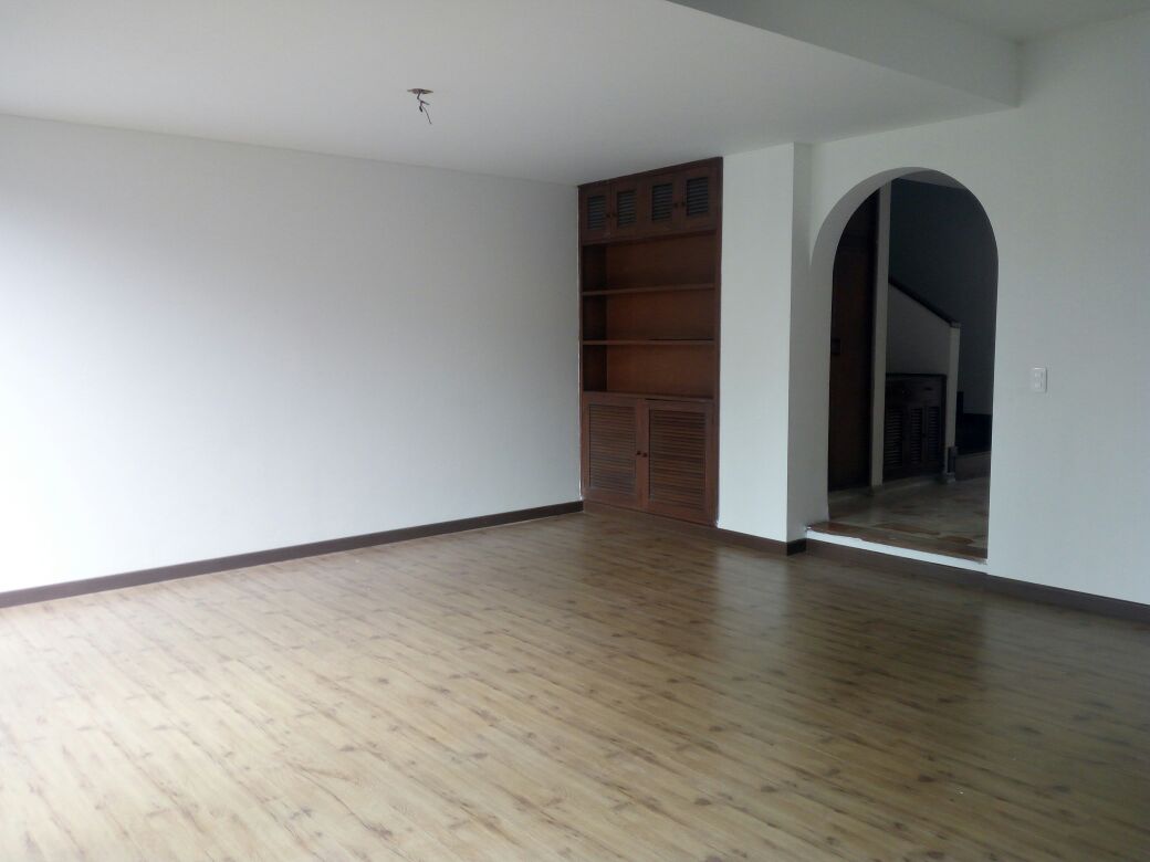 Casa en venta en Cerros De Suba, Bogotá · foto 4 de 15