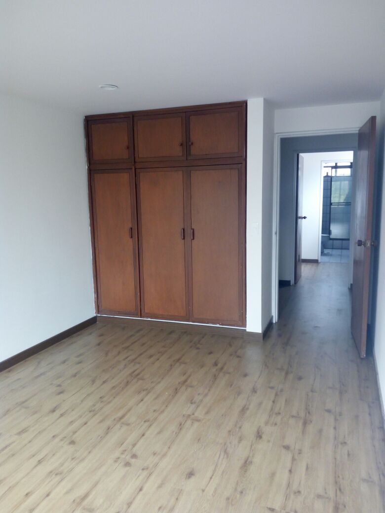 Casa en venta en Cerros De Suba, Bogotá · foto 8 de 15