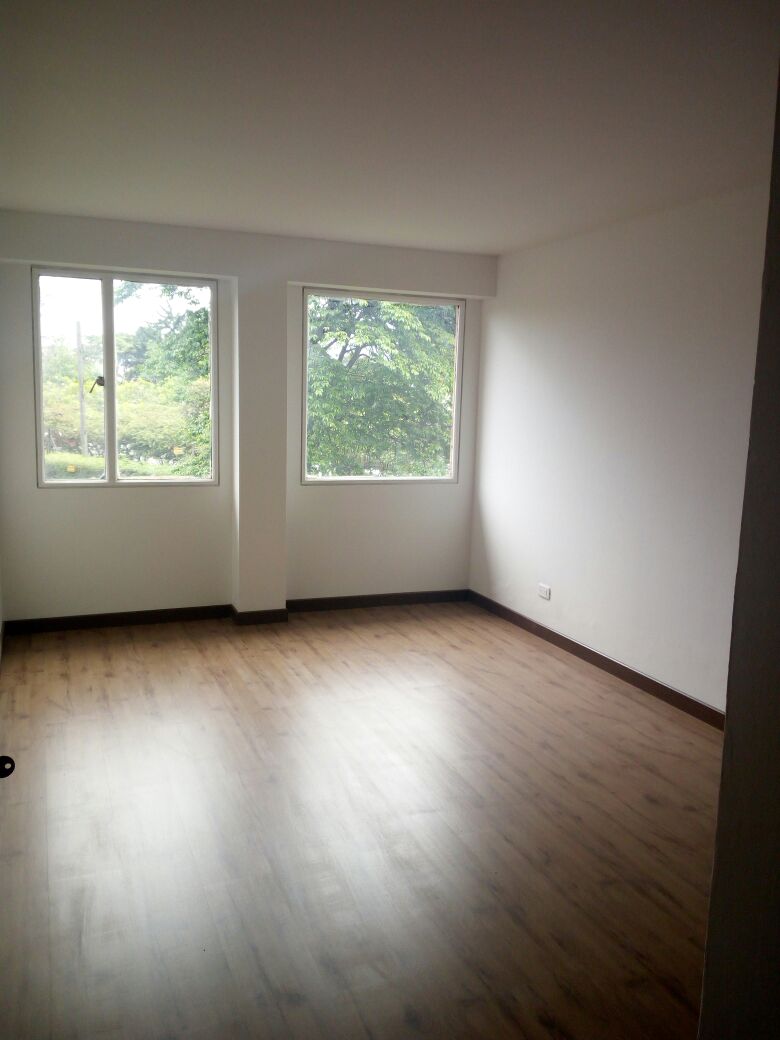 Casa en venta en Cerros De Suba, Bogotá · foto 9 de 15