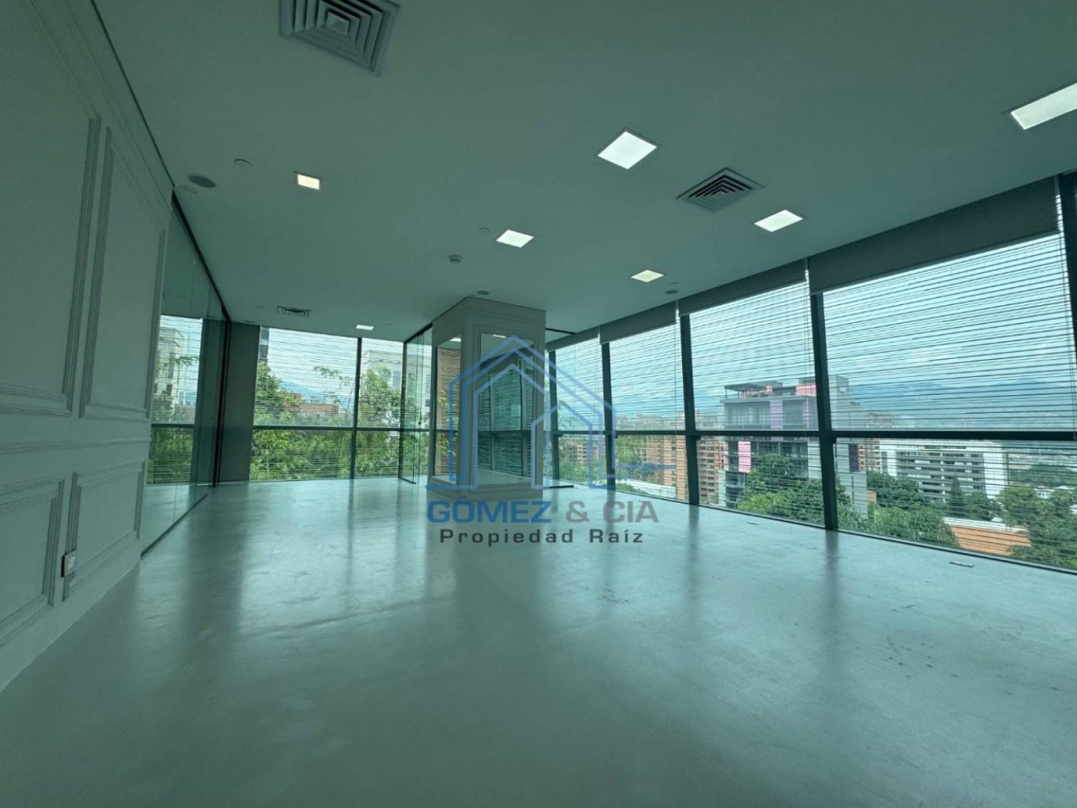 Office for rent in Milla de Oro, Medellín