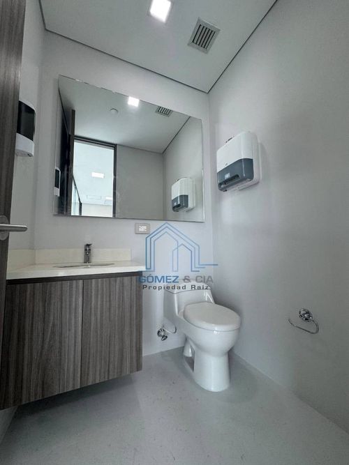 Oficina en arriendo en Milla De Oro, Medellín, 70 m² · foto 7 de 10