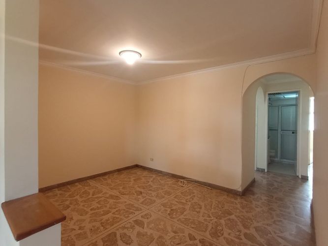 Apartamento de 2 alcobas en venta en Laureles, Medellín, 80 m² · foto 13 de 18