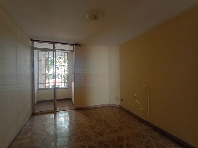 Apartamento de 2 alcobas en venta en Laureles, Medellín, 80 m² · foto 8 de 18