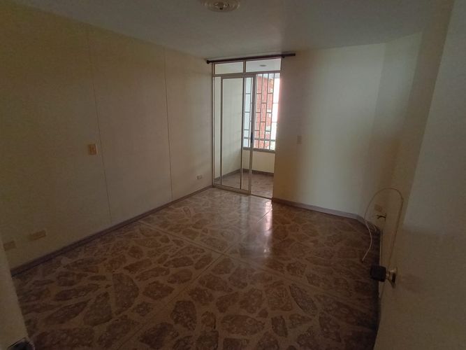Apartamento de 2 alcobas en venta en Laureles, Medellín, 80 m² · foto 7 de 18