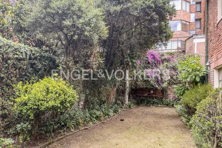Casa en venta en La Cabrera, Bogotá, 309 m² · foto 8 de 8