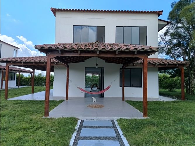 Casa en venta en Combia, Pereira · foto 2 de 24