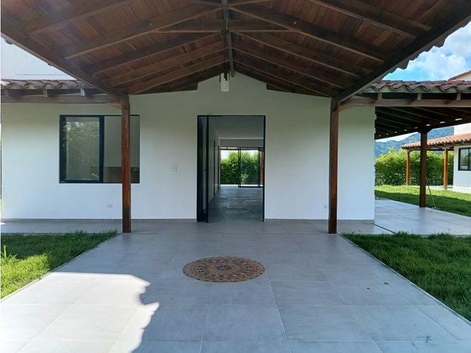Casa en venta en Combia, Pereira · foto 3 de 24